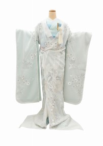 結婚式の色打掛・花嫁用着物|白のオーガンジー地に百合の刺繍